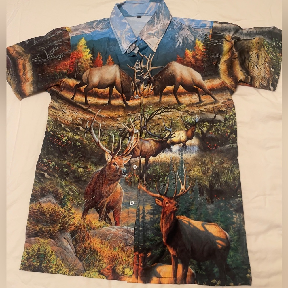 Fun Men’s short sleeve with Dear/Bucks!